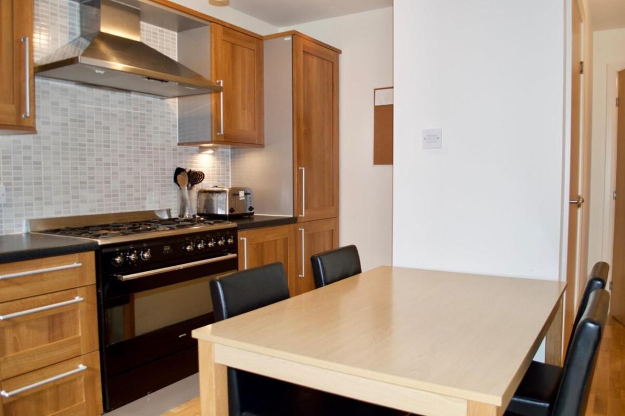 Modern 2 Bedroom City Centre Flat Edinburgh Bagian luar foto
