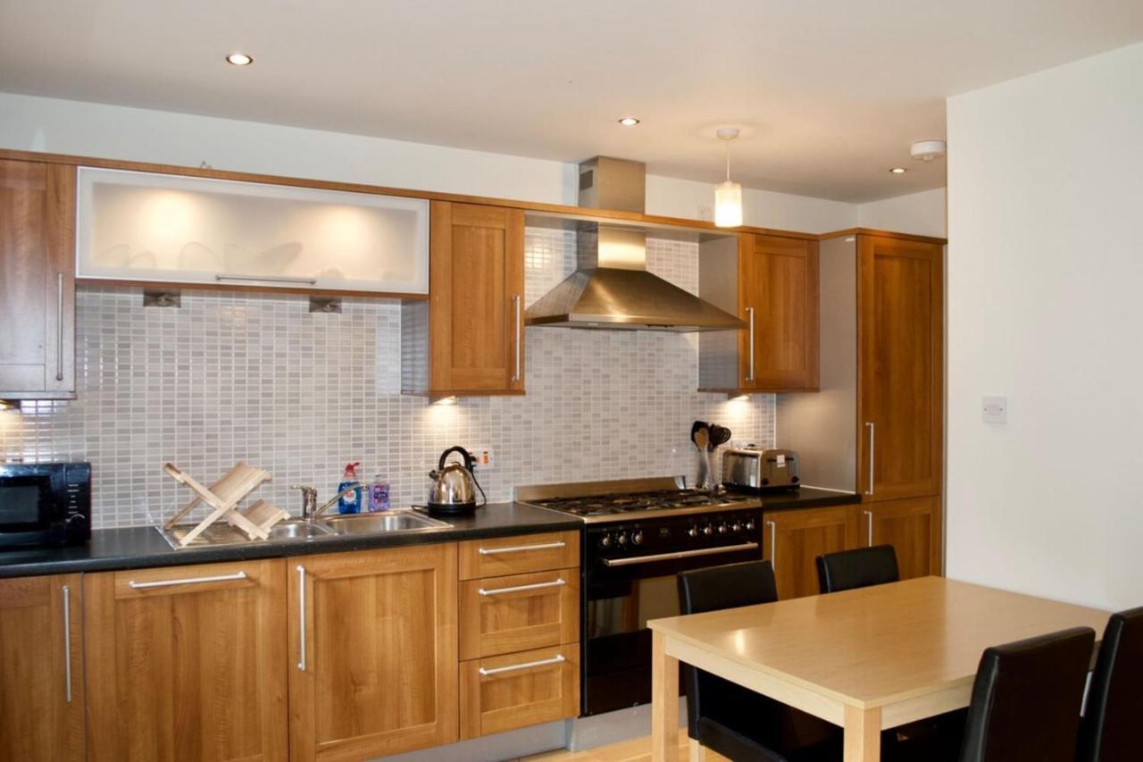 Modern 2 Bedroom City Centre Flat Edinburgh Bagian luar foto