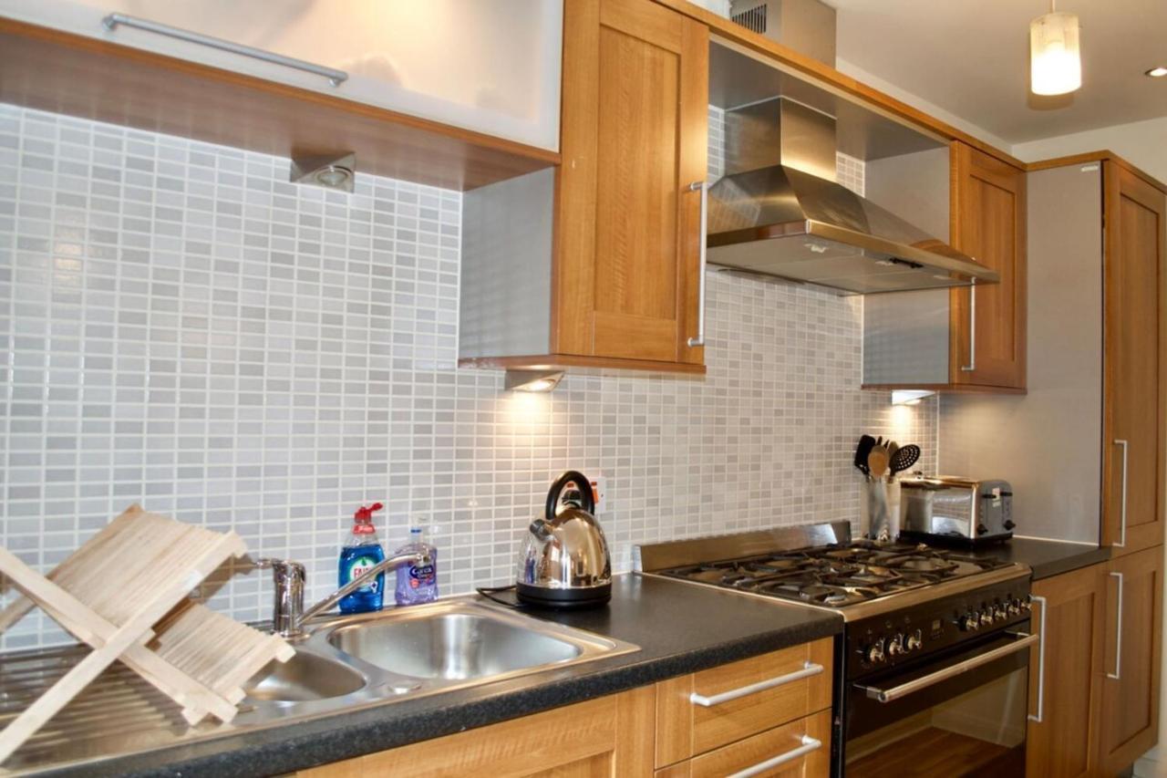Modern 2 Bedroom City Centre Flat Edinburgh Bagian luar foto