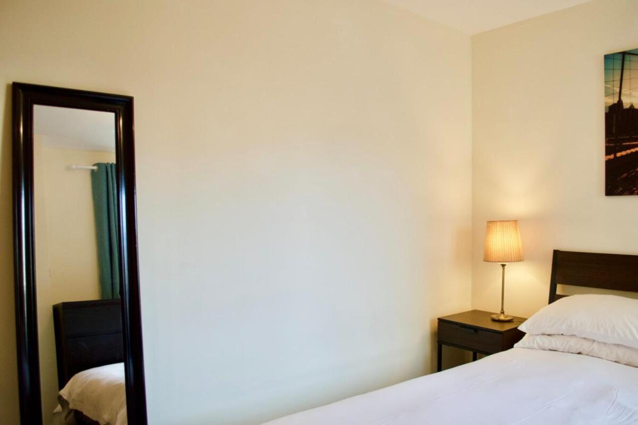 Modern 2 Bedroom City Centre Flat Edinburgh Bagian luar foto