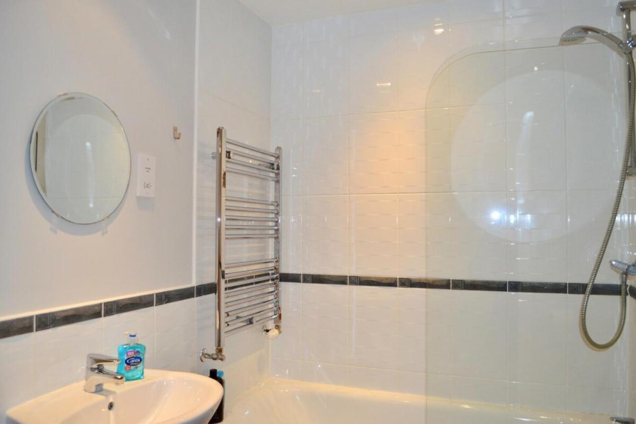 Modern 2 Bedroom City Centre Flat Edinburgh Bagian luar foto